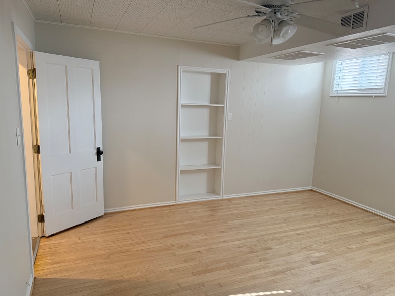 Building Photo - 960 S 1300 E