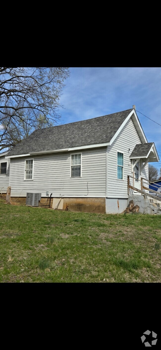 Building Photo - 500 Glendale St
