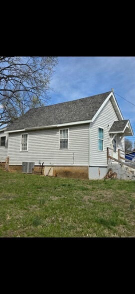 Primary Photo - 500 Glendale St