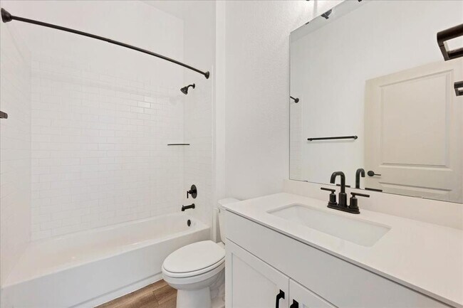 Building Photo - 133 Monterey Oak Trl