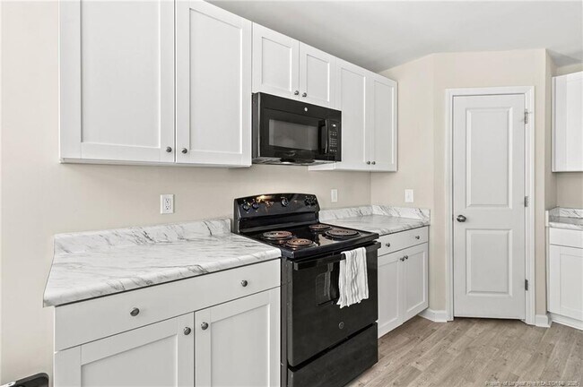 Building Photo - 42 Terrier Ct