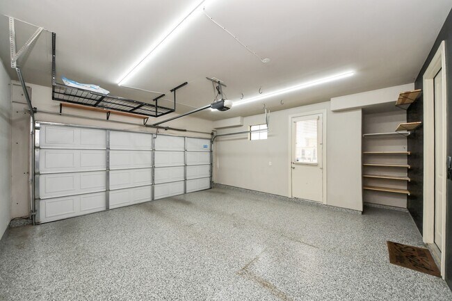 Building Photo - 3229 Maxroy St