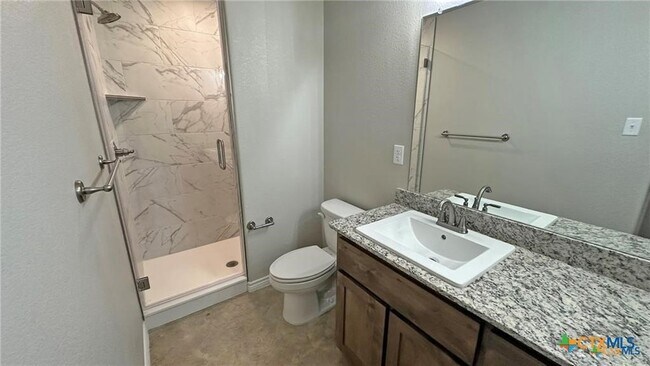 Building Photo - 214 A Leon Ln