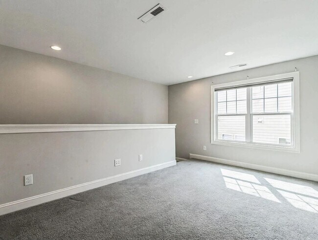 Building Photo - 137 Lucky Ribbon Ln