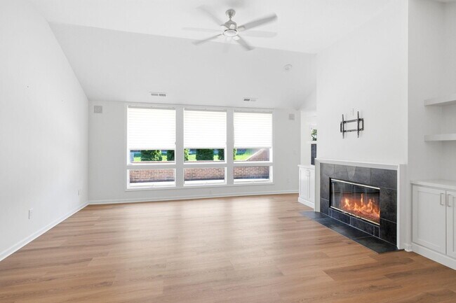 Building Photo - 3711 Shadow Glen Ct