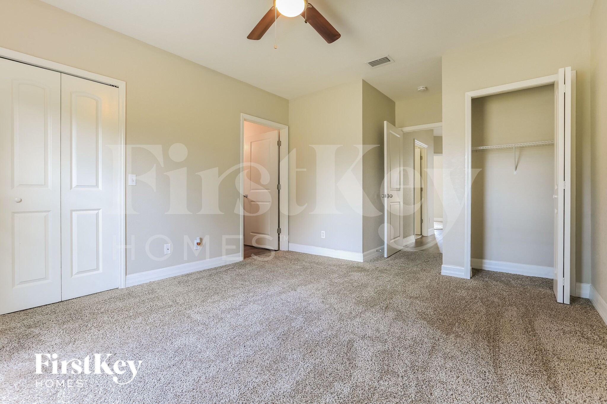 Building Photo - 2728 Parrot St