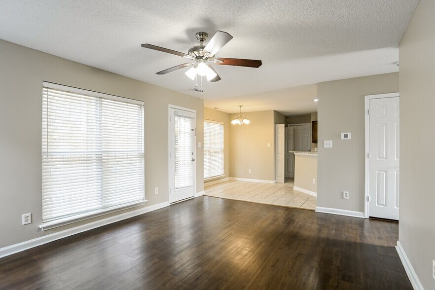 Building Photo - 14133 Southbridge Forest Dr