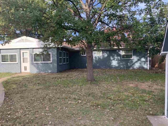 Building Photo - 4111 Stearns Ave