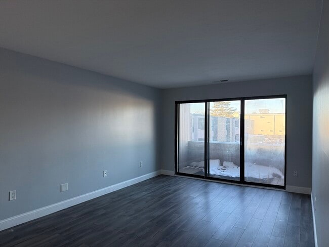 Building Photo - 22 Shrewsbury Green Dr