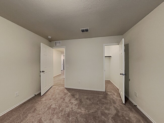 Building Photo - 4517 Greenham Ln.