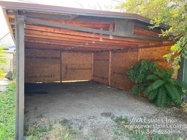 Building Photo - 1440 Stone Ave