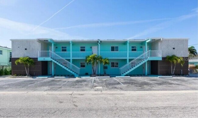 Building Photo - 500 Madeira Rentals / Unit 1