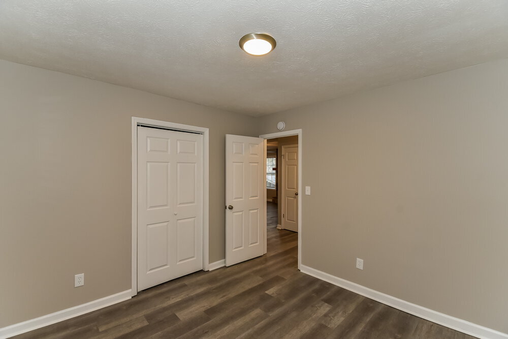 Building Photo - 6677 Birchwood Terrace