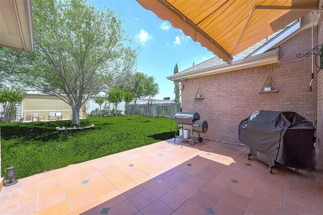 Building Photo - 21122 Lilac Meadows Ln