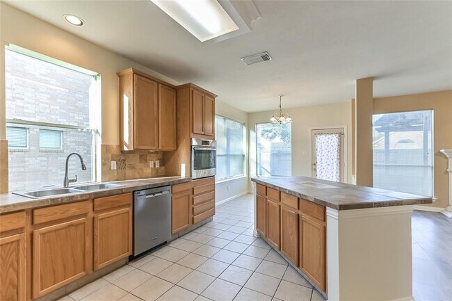 Building Photo - 3313 Pebble Beach Ln