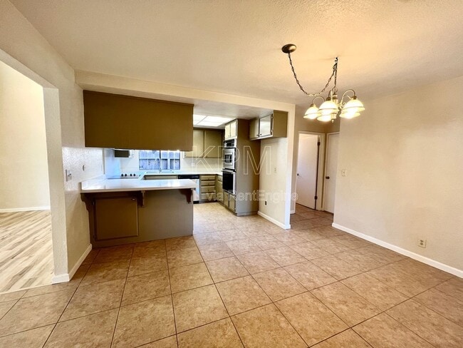 Building Photo - 4517 Da Vinci Dr