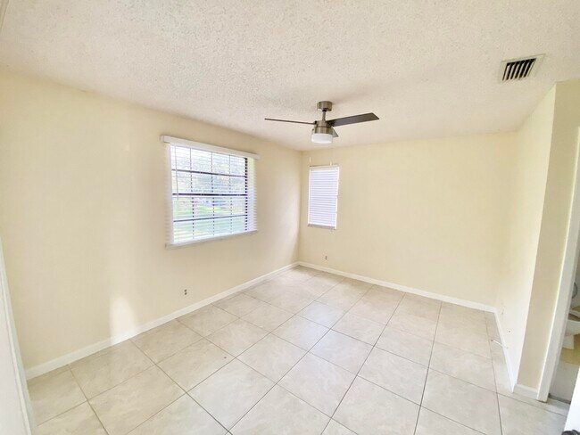 Building Photo - 3151 Leewood Terrace