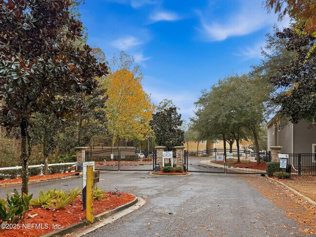 Building Photo - 6081 Maggies Cir