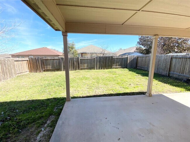 Building Photo - 201 Sapphire Ln