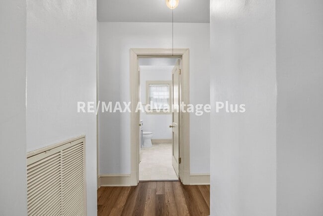 Building Photo - 3 Bedroom 2 Bath in Farmville!