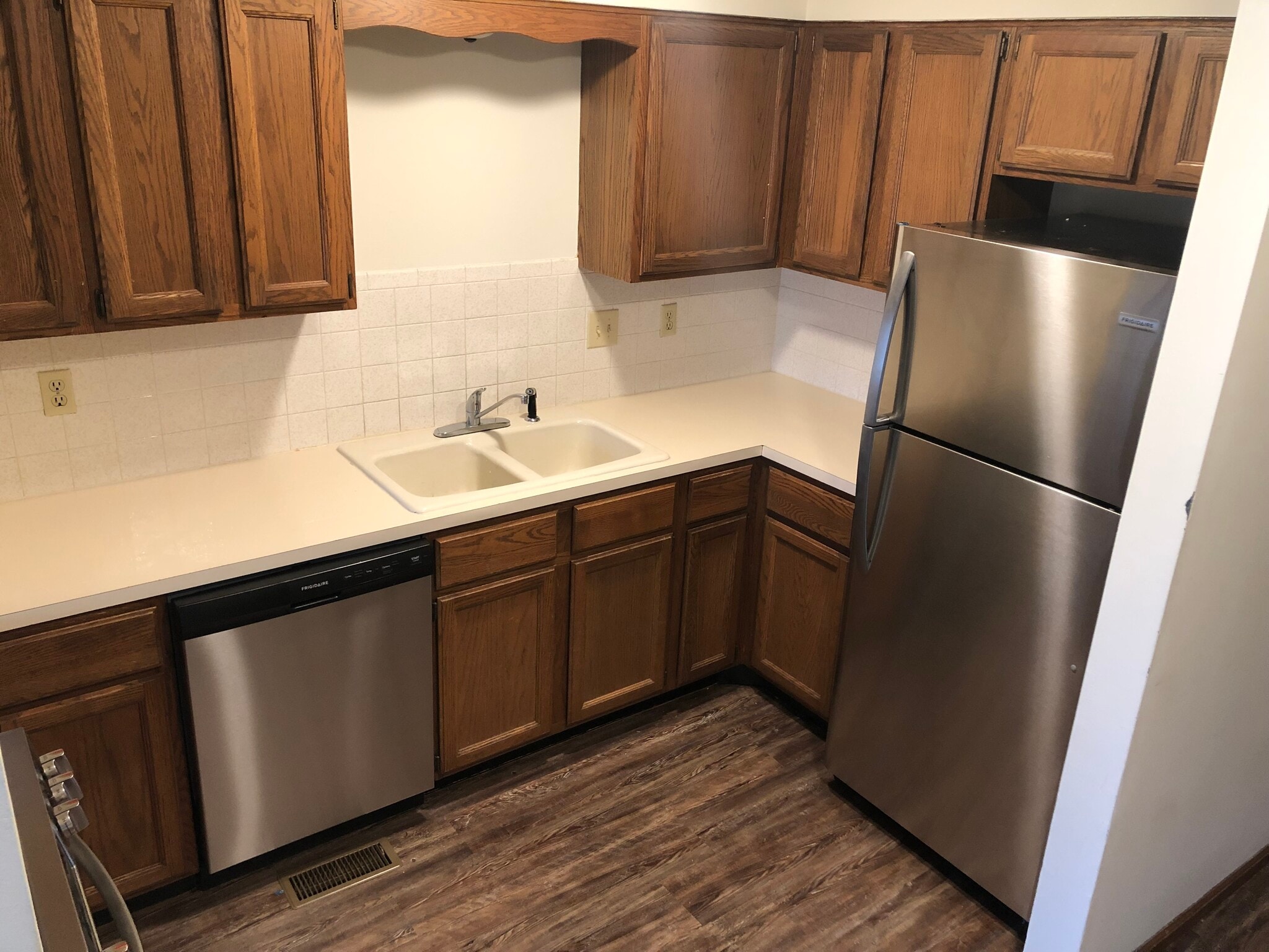 Kitchen - 8713 W Thurman St