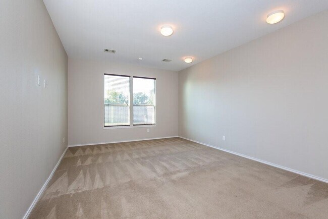 Building Photo - 7615 Shavano Ln