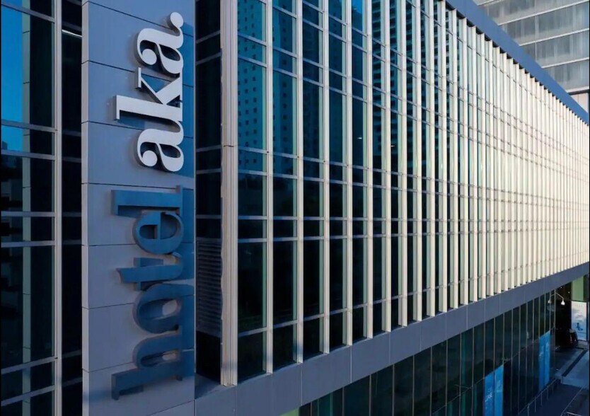 Building Photo - 1395 Brickell Ave