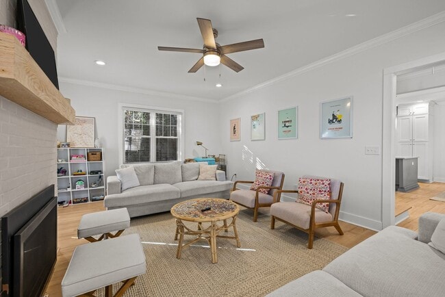 Building Photo - Stunning Fully Renovated 5-Bedroom Home in Desirable Trinity Park, Durham