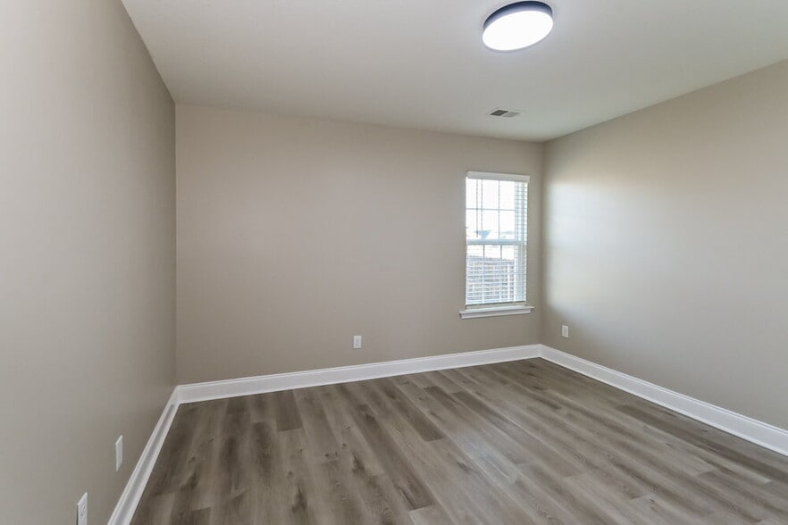 Building Photo - 3677 Dorrie Cir
