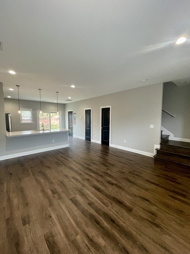 Building Photo - 1 Emanuel Ct