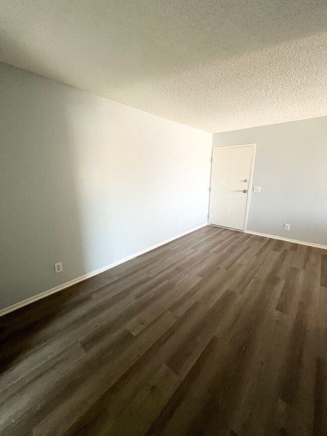 Interior Photo - BAYVIEW