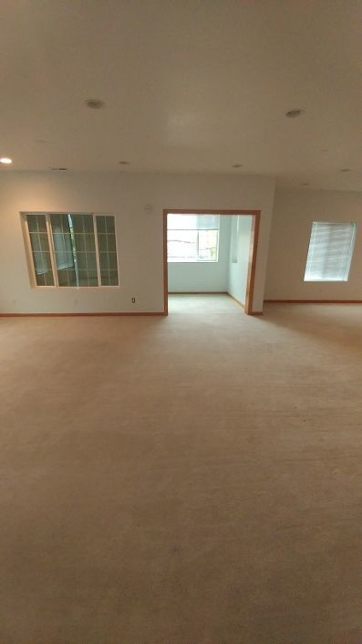 Building Photo - Centrally Located Custom Home each bedroom...