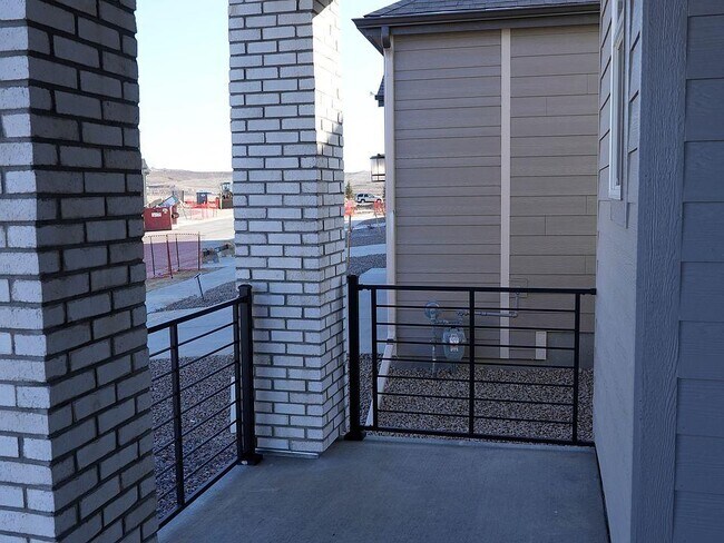 Building Photo - 9323 Biscay St