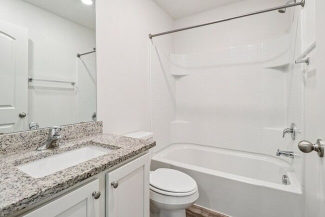 Building Photo - 721 Trinity Trl