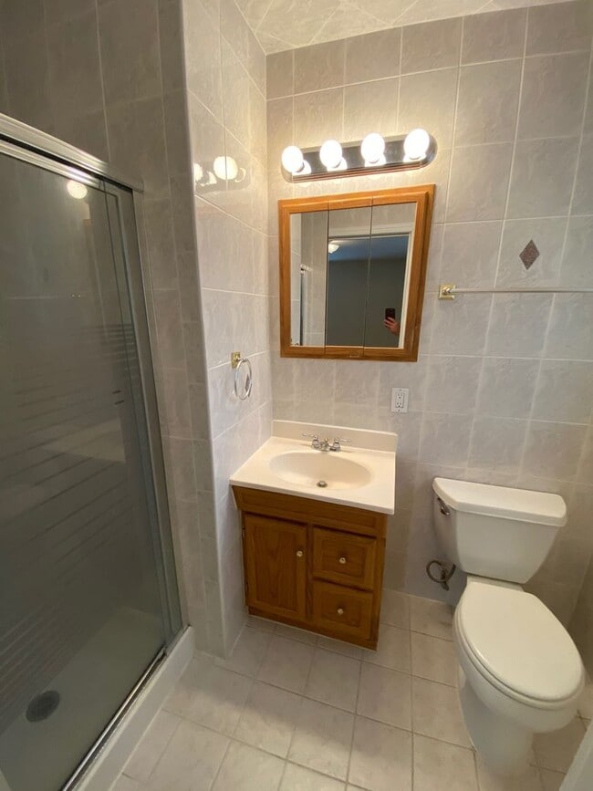 Building Photo - 3 Bed 2 Bath, Single Family Home In Walnun...