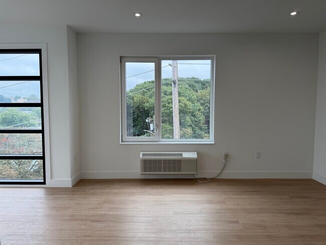 Building Photo - 3309 LIBERTY Ave