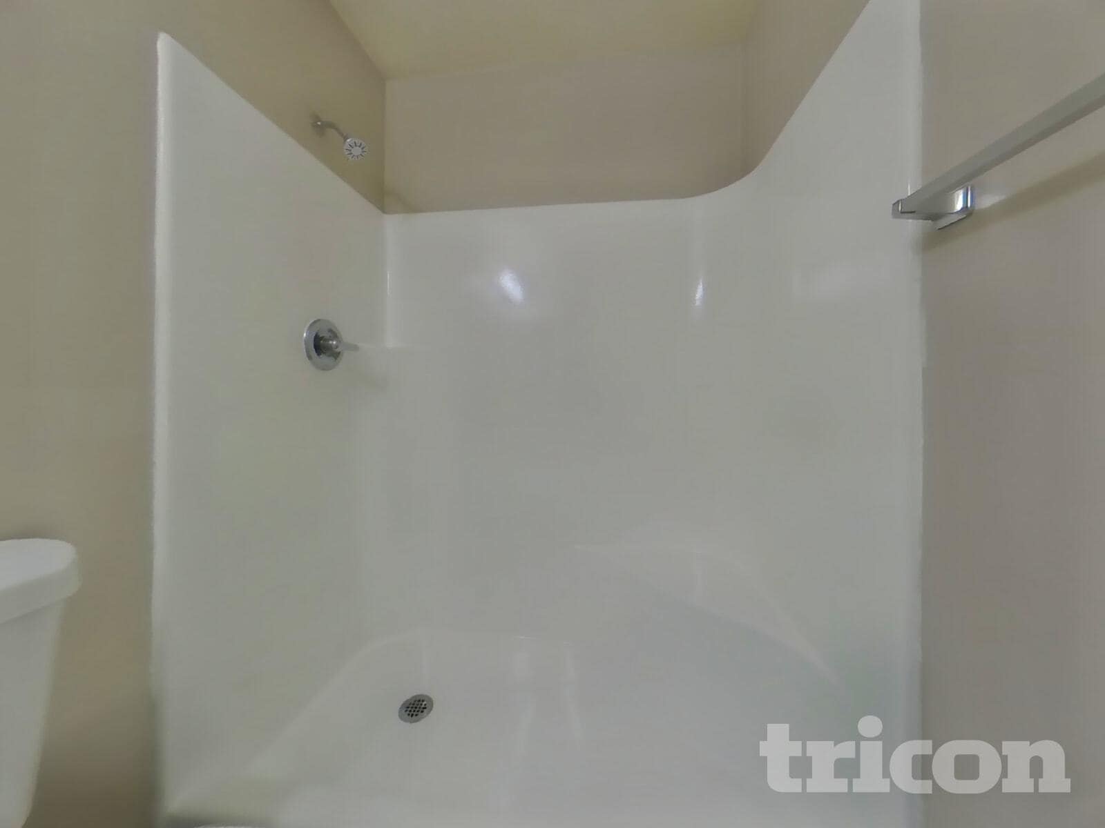 Building Photo - 1824 W Cheyenne Dr