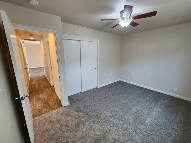 Building Photo - 2025 Durango Ln