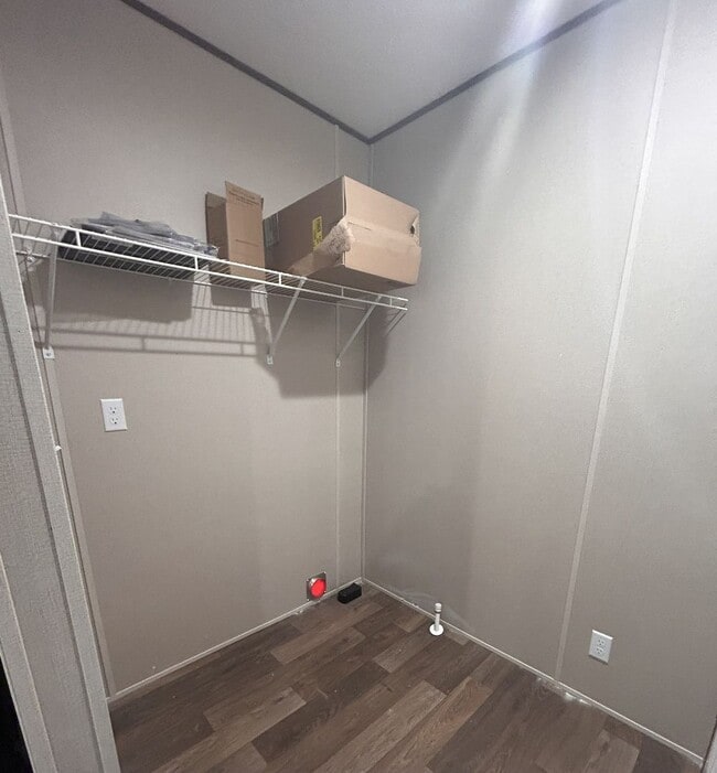 Building Photo - Brand new 4BR Mobile Home - Country living with City convenience!