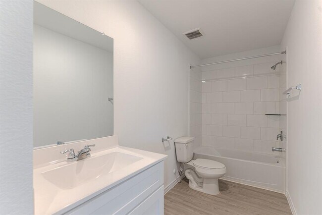 Building Photo - 15178 Cyn Rpds Rd