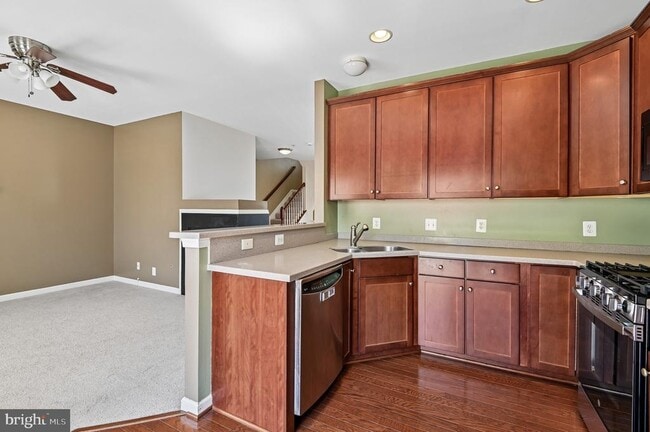 Building Photo - 12328 ROLLYS Ave