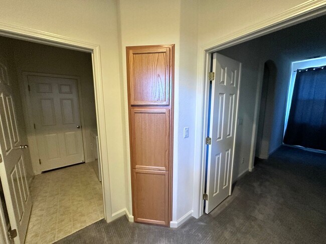 Building Photo - 10427 Chadwell Dr