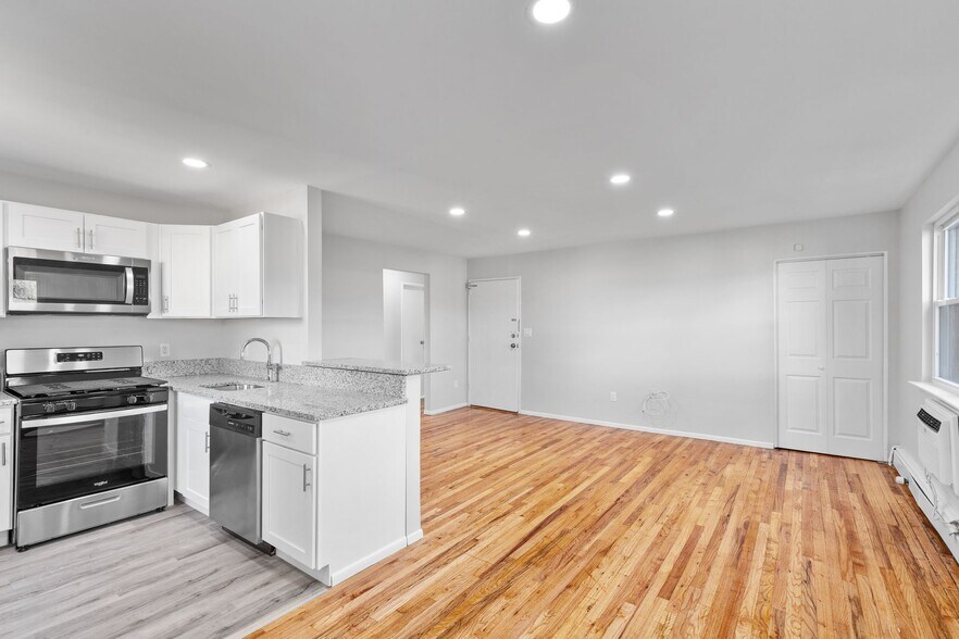 Building Photo - Matawan Court Apartments