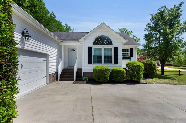 Building Photo - 107 Sandpiper Ct