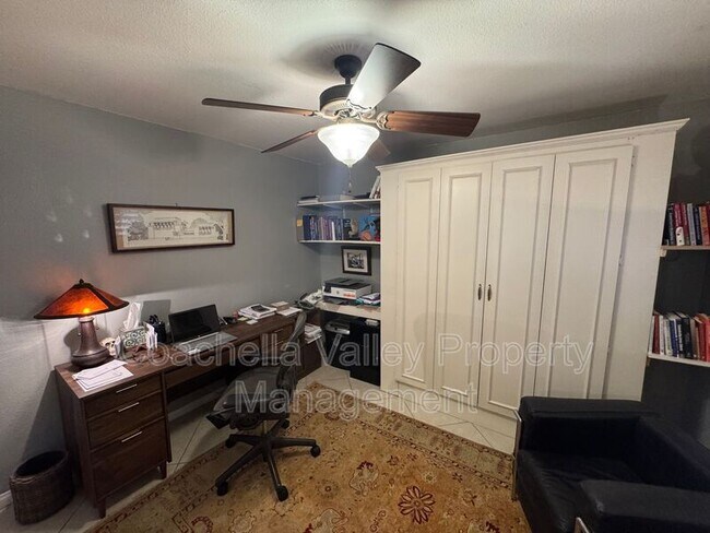 Building Photo - 43584 Via Magellan Dr