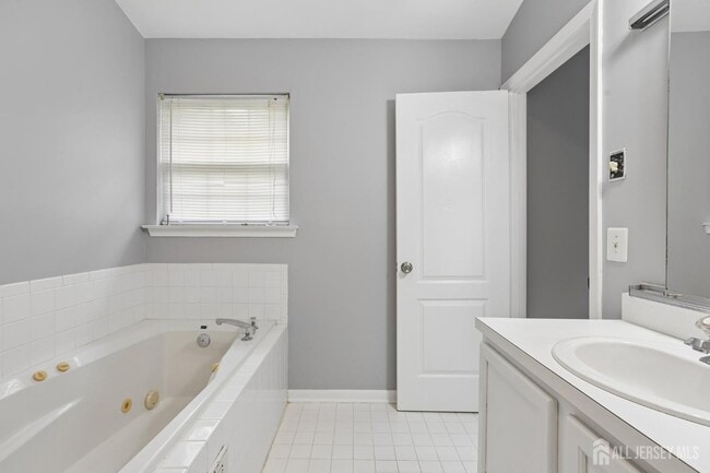 Building Photo - 1507 Wagon Wheel Ct