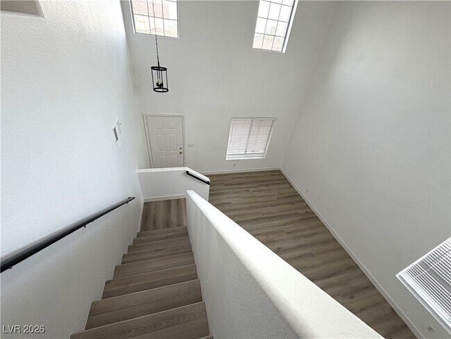 Building Photo - 7383 W Diablo Dr