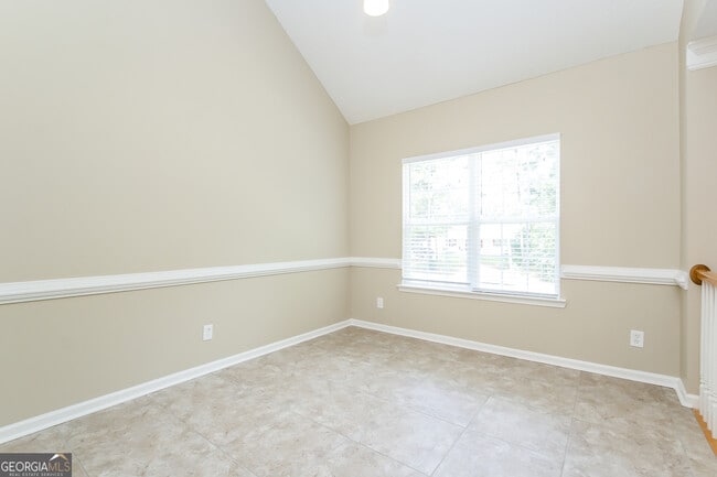 Building Photo - 308 Barr Cir