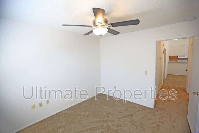 Building Photo - 6853 N 78th Ave