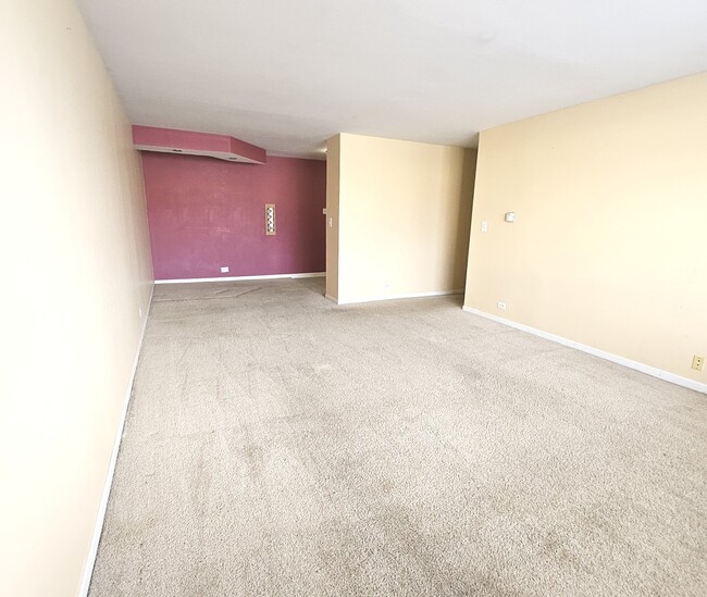 Building Photo - 1375 Rebecca Dr